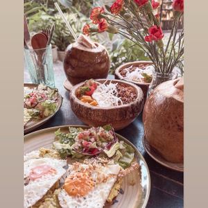 Vegetarian breakfast & vegan smoothie bowl  at Ellie's Cafe in Hoi An