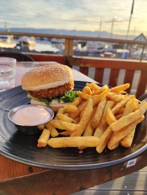 The vegan burger at Gamli Baukur in Husavik