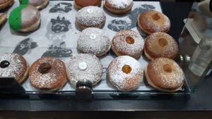 Vegan donut selection today including choc cream, coconut cream, mango passionfruit and apple and cinnamon at The Hot Donut in Dublin