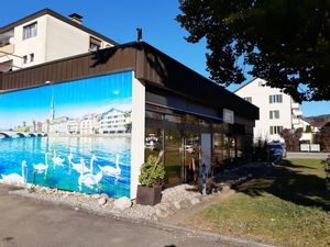 Exterior (the little path to the glass door is the main entrance!) at Burger Master in Wetzikon