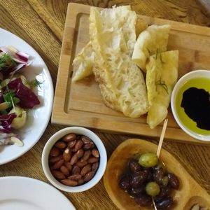 Starters and nibbles at La Piuma in Sherborne