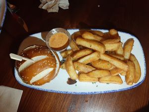 Burger at White Horse in Shrewsbury