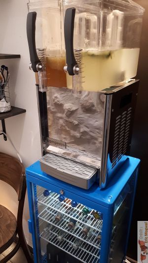 Limonade and tea home made at Bulldog Vegan in Paris