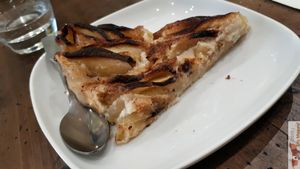 Apple pie "normande" ! at Bulldog Vegan in Paris