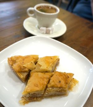 Baklava at Bulldog Vegan in Paris