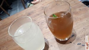 Ice tea and Limonade home made ! at Bulldog Vegan in Paris
