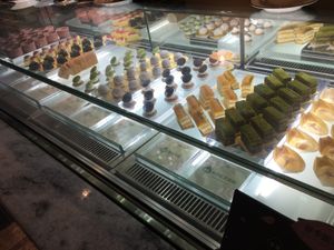 Desserts at GuǒRán Huì 果然匯 - fruitfulfood in Taoyuan