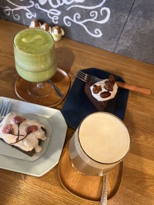   at alt. coffee roasters in Kyoto