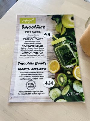 Smoothie menu  at Papaya in Faro