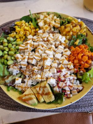 Tofu poke bowl - no mayo at Papaya in Faro