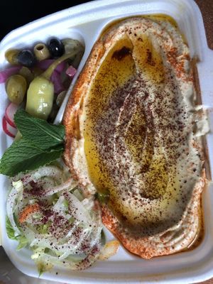 hummus plate at Bistro de Libanon in Leipzig
