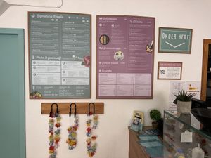 Menu action, choose various bits   at Poké Lagos in Lagos