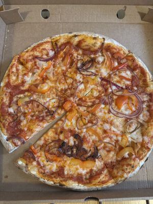 Vegetarian with no olives  at Ishusid in Hofn I Hornafirdi