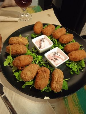 Albóndigas de setas y de calabaza at Serendipia in Granada
