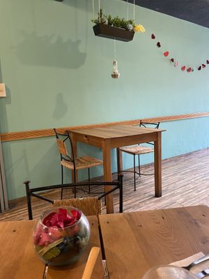 Su decoración   at Gente Sana - Seren Dipaa in Mexico City