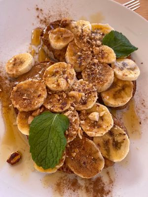 Peanutbutter and banana toast at Tierra in Tenerife