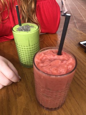 guava goodness smoothie and green smoothie  at Tierra in Tenerife
