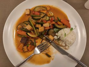 Tofu mit Gemüse und Reis at Christkindlwirt in Steyr