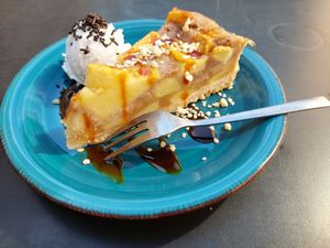 Apple cake, good but half frozen at Pipoca in Murcia