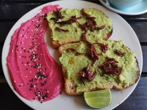 Avocado on toast 🥑 with beetroot and sun dried tomatoes 🍅 at Unni's in Koh Phi Phi