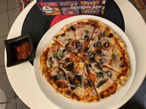 Pizza Wow  at Level Up in Bucharest