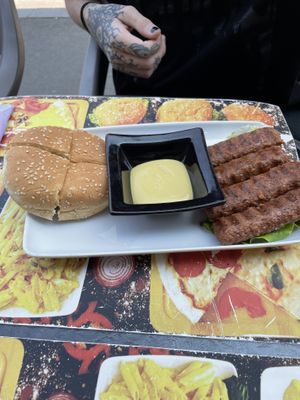 Super-duper vegmici  at Level Up in Bucharest