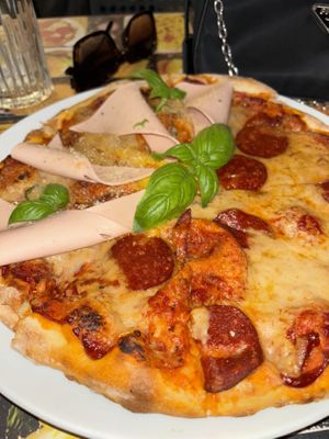 Half/half pizza   at Level Up in Bucharest