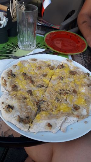 Quattro formaggo vegan pizza at Level Up in Bucharest