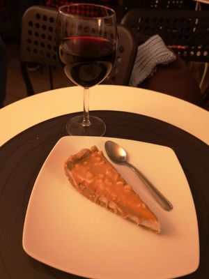 Caramel cheesecake at Level Up in Bucharest