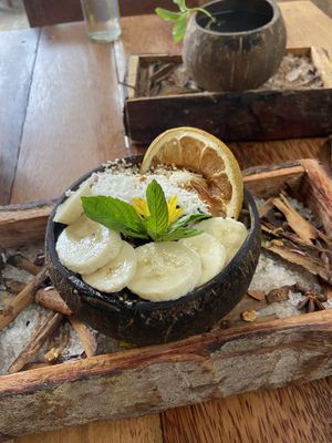 Cacao smoothie bowl at Laylo in Tulum
