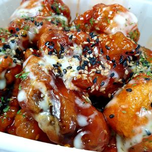 Siva delivers at Cafe SIVA 카페 시바 in Seoul