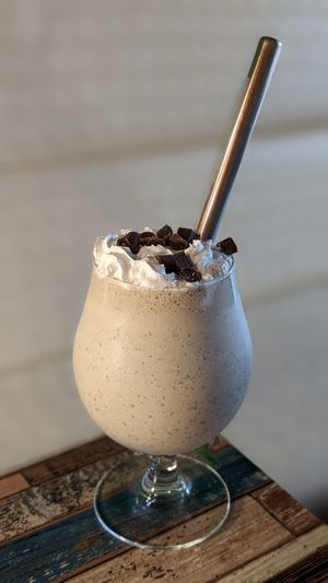 Mint Choco Vegan Milk Shake at Cafe SIVA 카페 시바 in Seoul