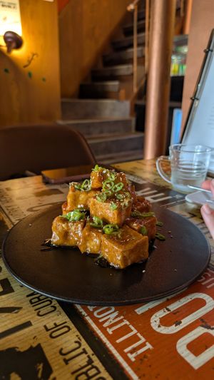 chilli tofu guobaorou at Cafe SIVA 카페 시바 in Seoul