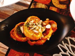 Dumpling fries at Cafe SIVA 카페 시바 in Seoul