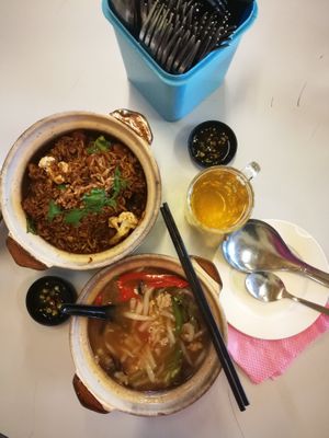 1. Claypot Mushroom Rice RM11.70
2. claypot loh shu fun at Camp Forest in Kepong