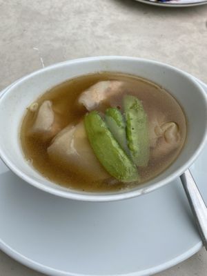 Suppe mit Teigtaschen  at Vegefarm in Bremen