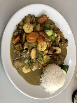 Banana Curry Chicken  at Vegefarm in Bremen