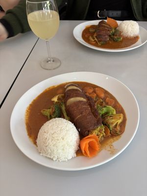 peanut duck   at Vegefarm in Bremen