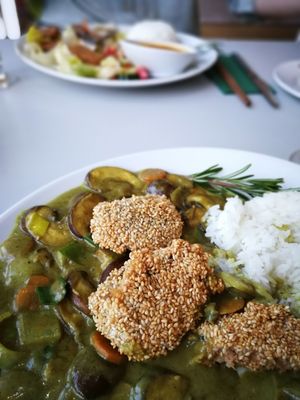 Sesam Lachssteak mhmmmm at Vegefarm in Bremen