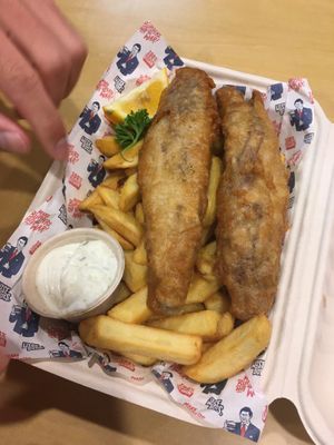 Delicious Fush & chips at Wise Boys Burgers in Auckland