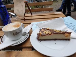 Do NOT order this peanut butter "cheesecake" Nasty jelly taste at Bio Fein Bio in Berlin