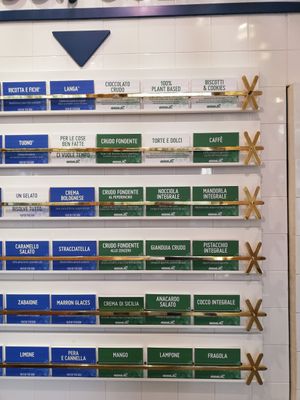 Vegan flavors the green ones at Out of the Box in Milan