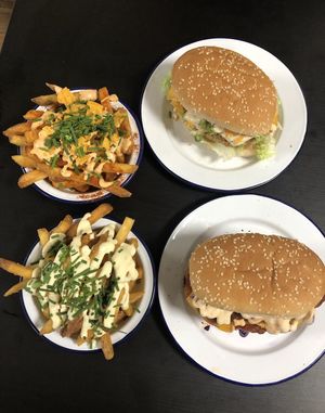   at Golden Fleece in Nottingham