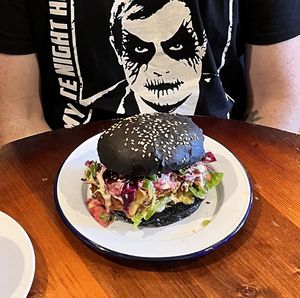   at Golden Fleece in Nottingham