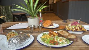   at Golden Fleece in Nottingham