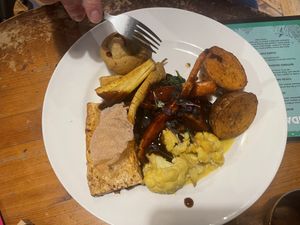   at Golden Fleece in Nottingham