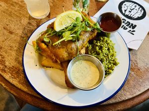   at Golden Fleece in Nottingham