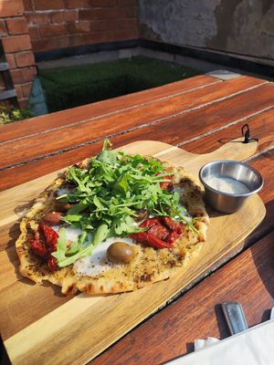 Greek pizza at Golden Fleece in Nottingham