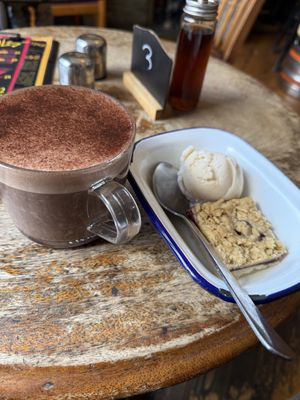   at Golden Fleece in Nottingham