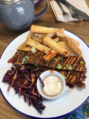 Seitan ribs 💚 at Golden Fleece in Nottingham